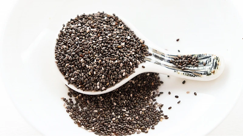 Chia Seeds (Chia Beej) Benefits, Uses & Nutrition Guide