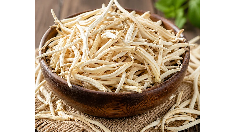 Everything About Safed Musli –  Benefits, Uses, Dosage, Side Effects, Price & Complete Ayurvedic Guide